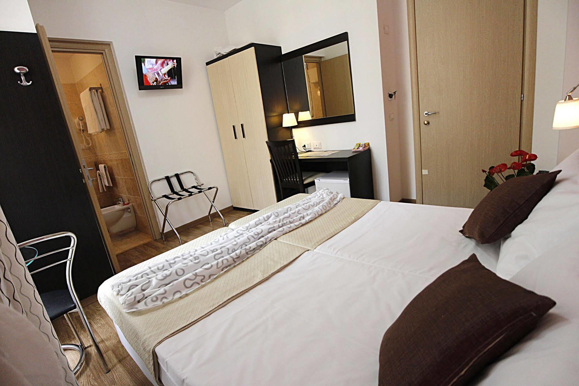 B&B Manzoni Holidays Rom Exterior foto